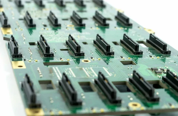 Data center switch fabrics