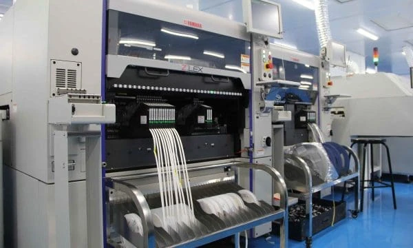 Referencia de apilamientos de núcleo FR-4